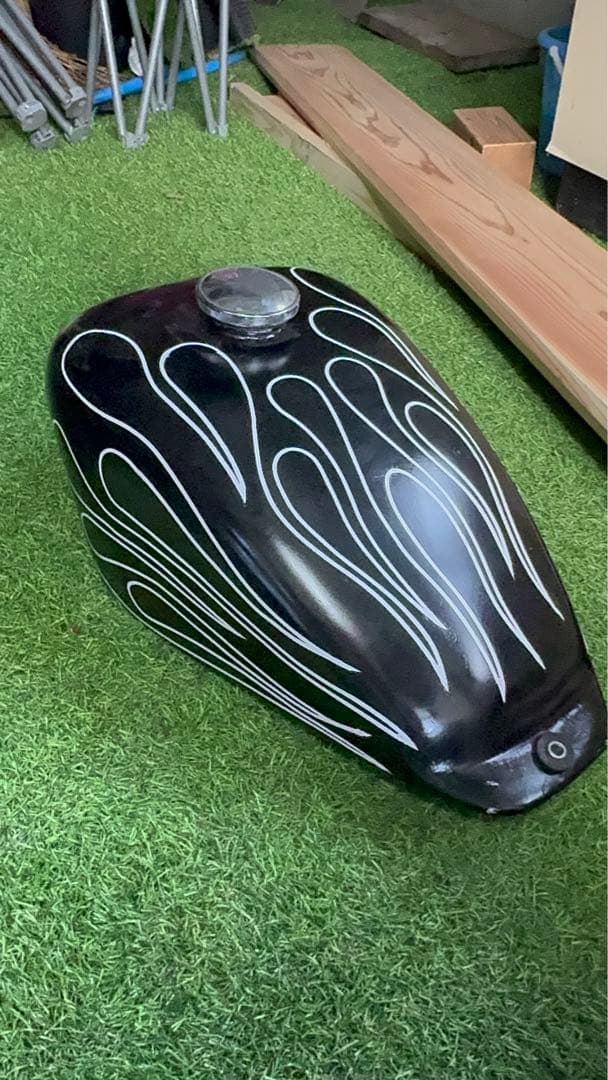 ガレージt&fドラッグスター250スポーツタンク