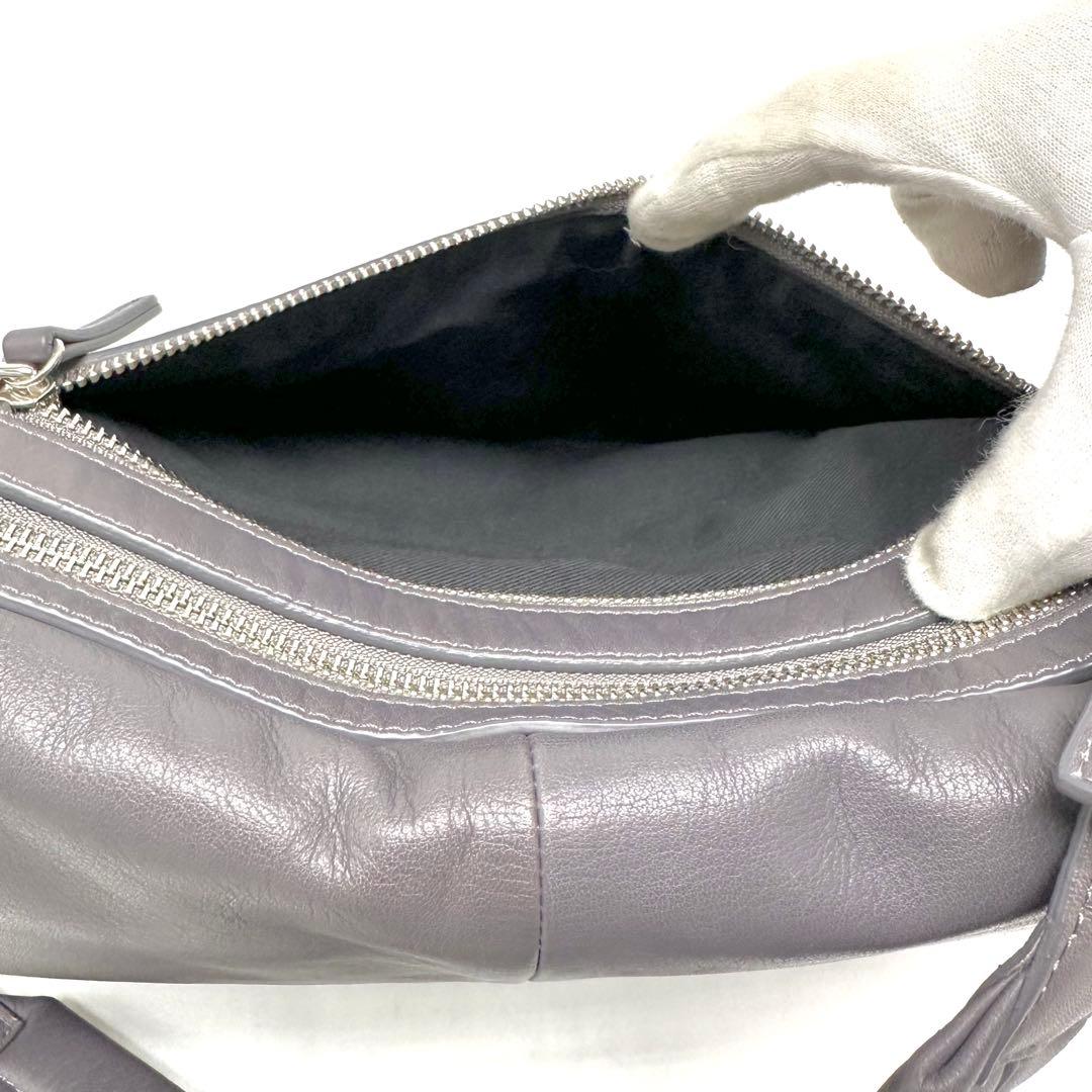 kawa-kawa ハトメ ボディバッグ Lサイズ レザー 赤みがかったグレー