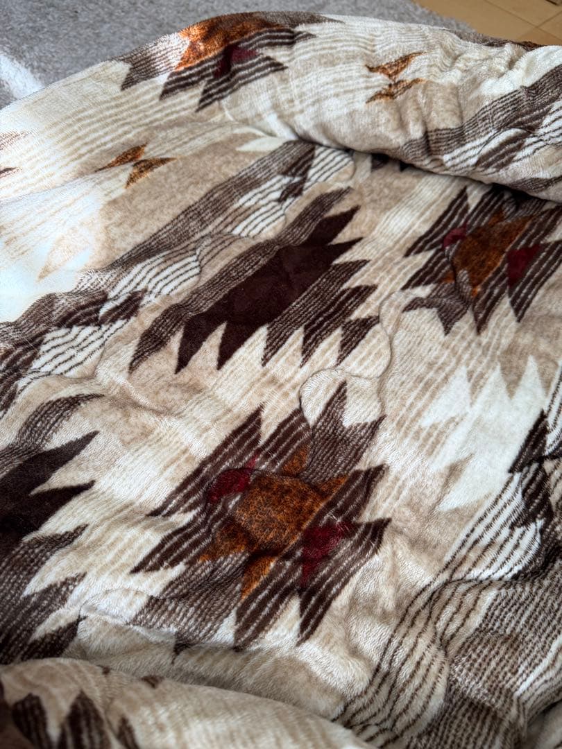 【美品】こたつテーブル・こたつ布団•上掛けのセット