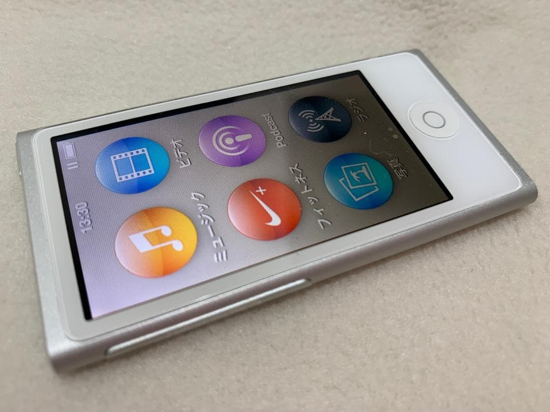 【美品】Apple iPod nano 第7世代 16GB シルバー