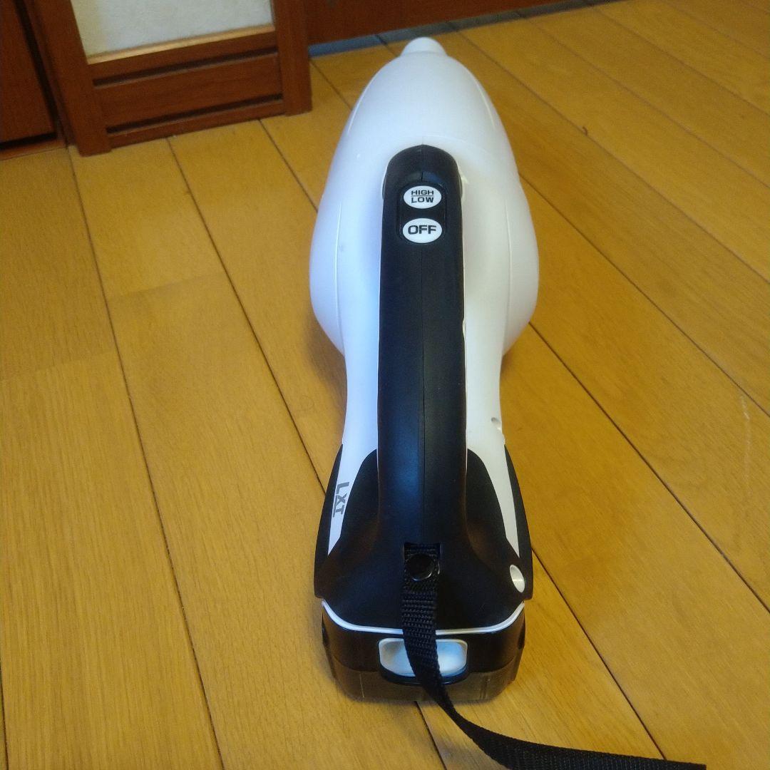 Makita　cl141fd 充電式掃除機 バッテリー付き