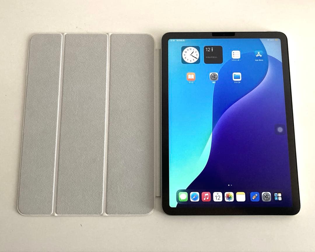 アップルiPad Air 4 (64GB) 本体+純正カバー+非純正ペン