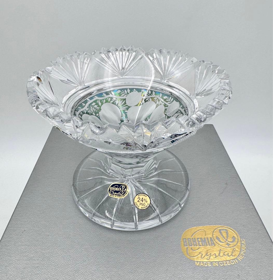 ボヘミア　クリスタル　工芸品 花器 花瓶 フラワーベース　受け皿　新品未使用品