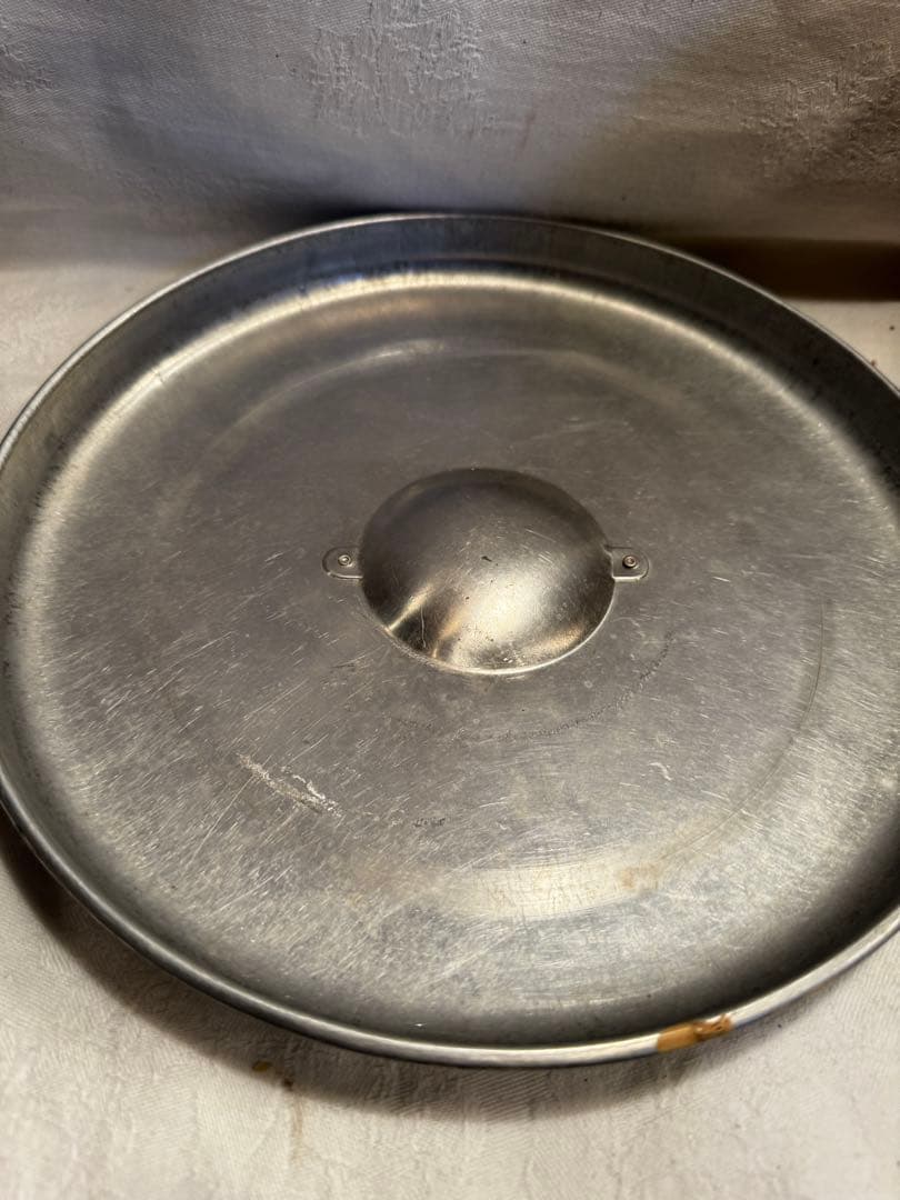 Tala社アンティーク　ケーキ缶