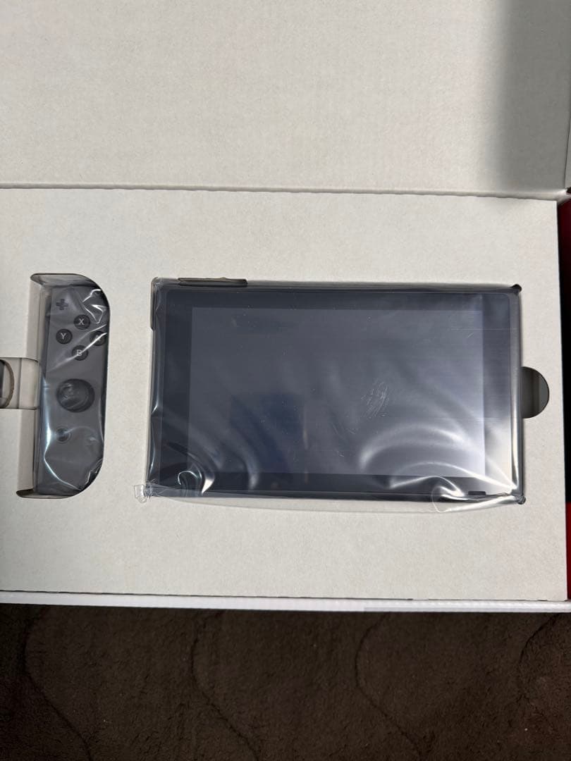 【新品未使用】任天堂Switch！本体！