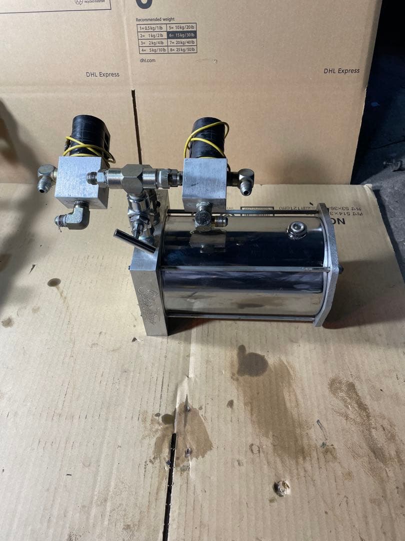 ハイドロ　ポンプ　ハウエ　1／2 ホース8番フィッティング　ローライダーキャデ