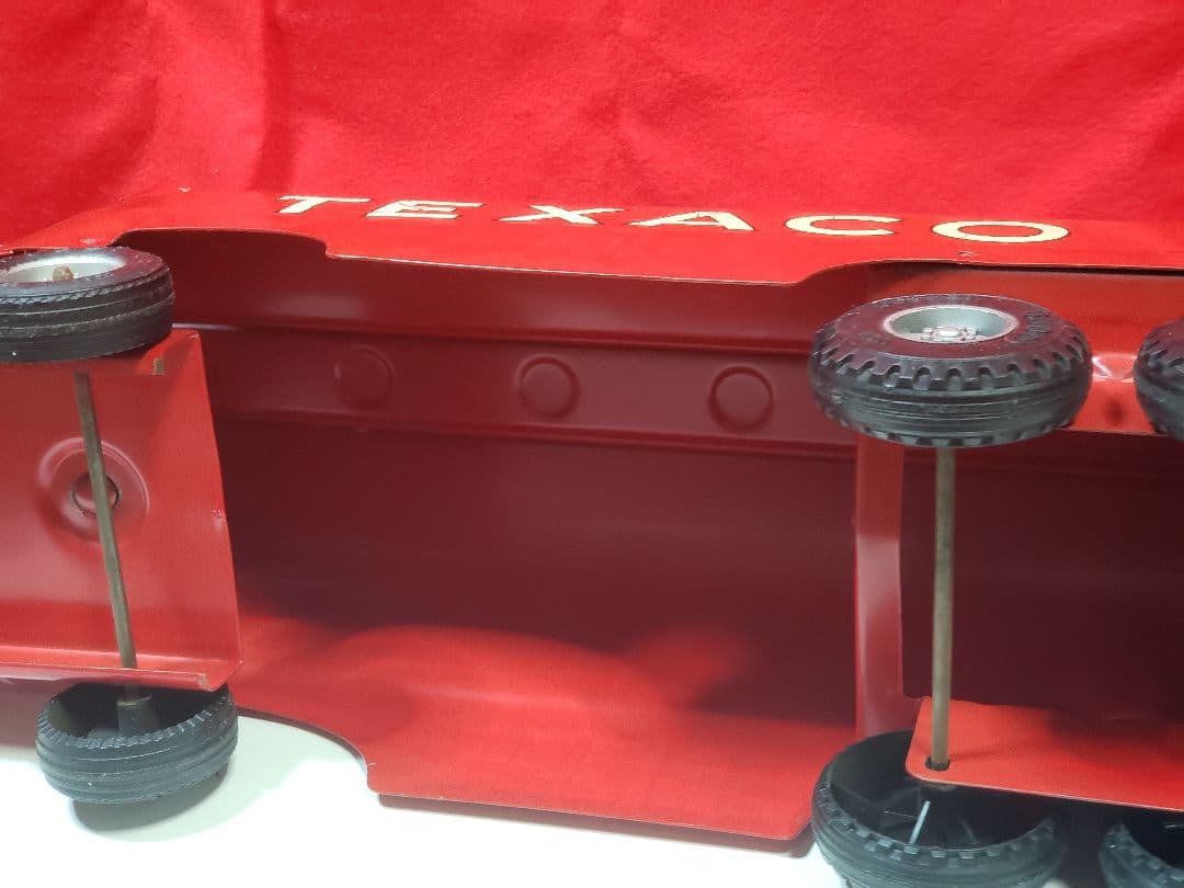TEXACO 赤 タンクローリートラック　 全長６０cm！