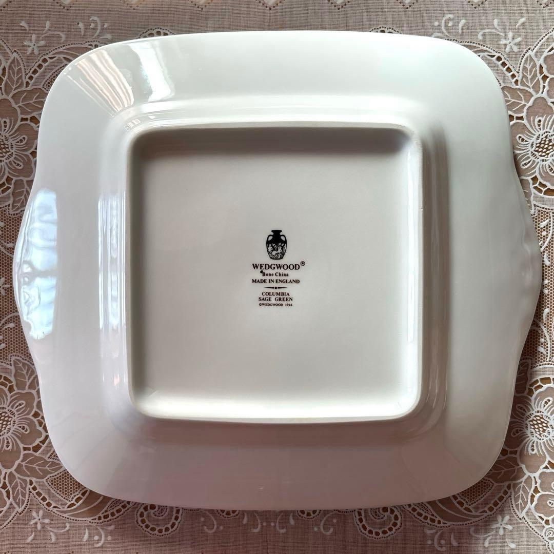 新品未使用Wedge wood コロンビア　セージグリーンプレート大皿　角皿