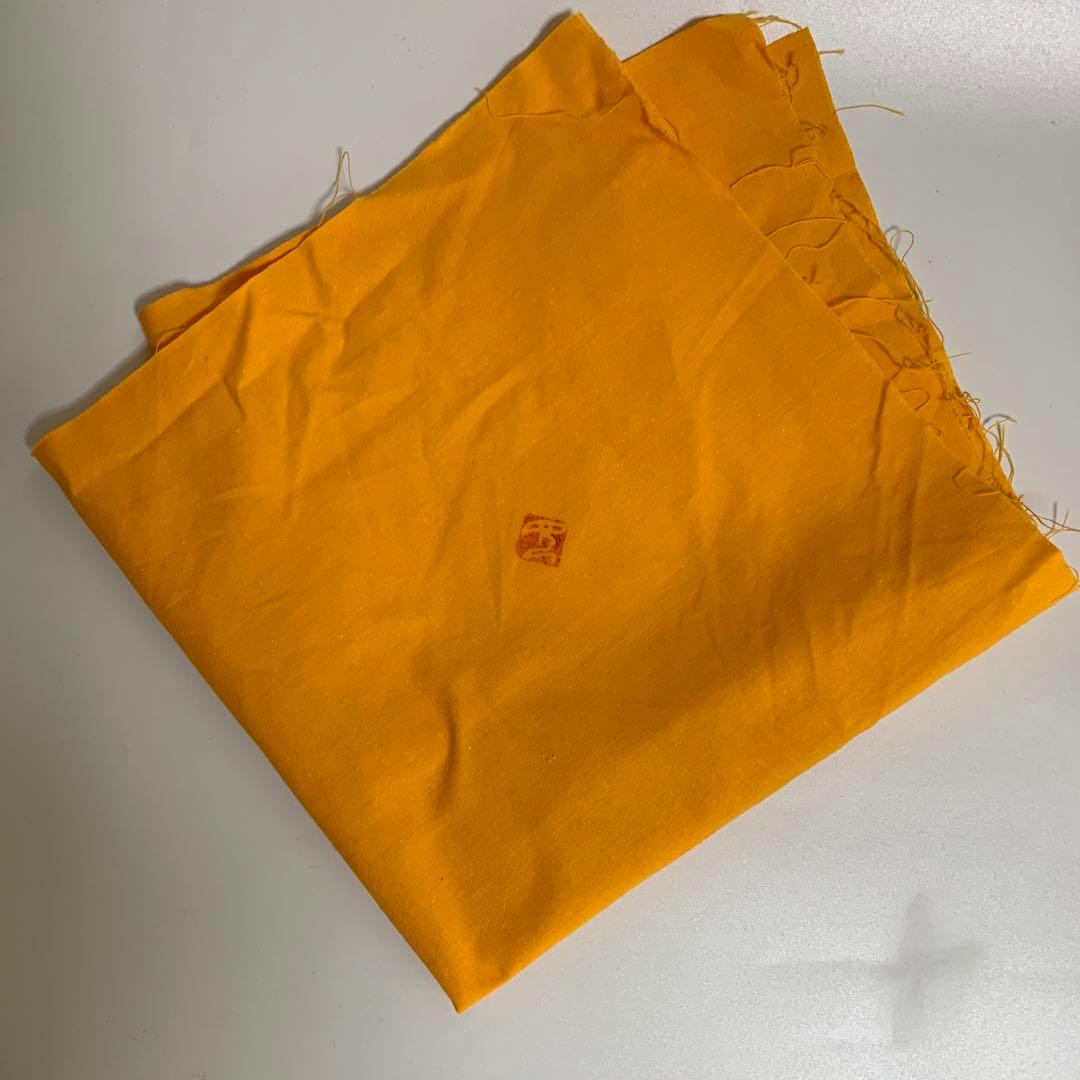 あらたにみさ子さん作　黒陶花入　銘「浮き雲」　共箱・共布・陶歴付