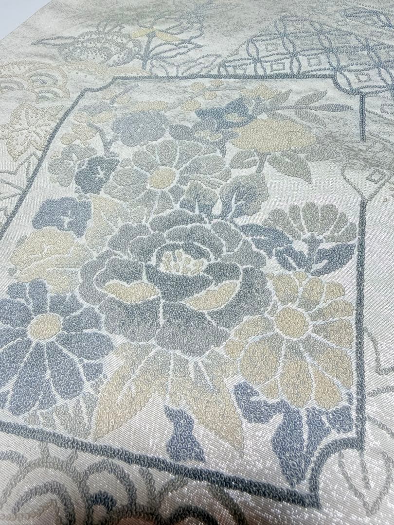 高級 袋帯 正絹 お太鼓柄 相良刺繍 中国刺繍 ホワイト シルバー 訪問着