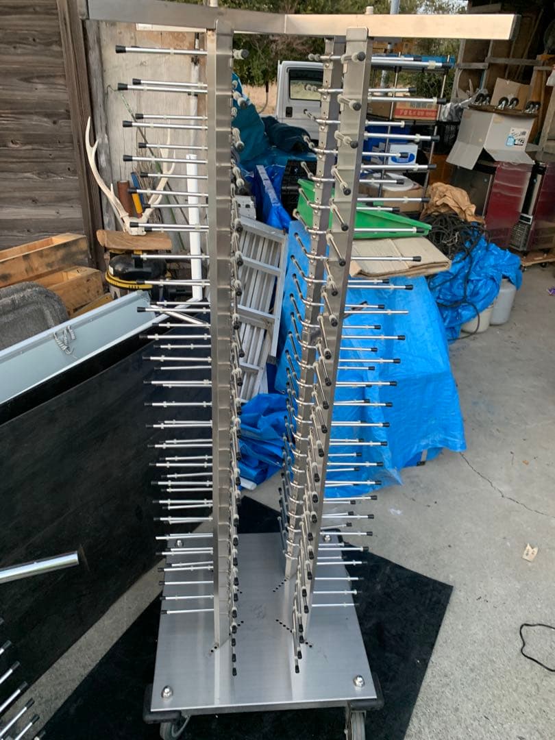 ①定価40万以上！　ステンレス製　ディッシュスタック（皿立て）