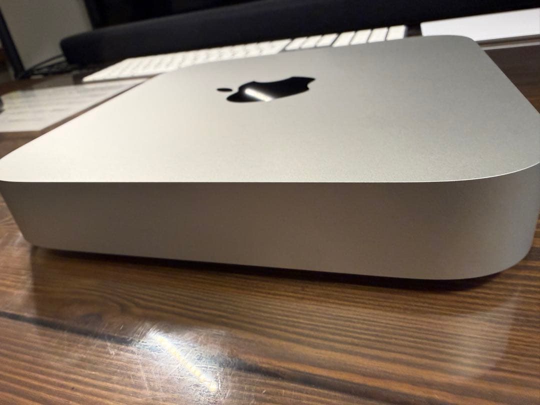 Mac mini M1 (2020) / メモリ8GB / SSD 256GB