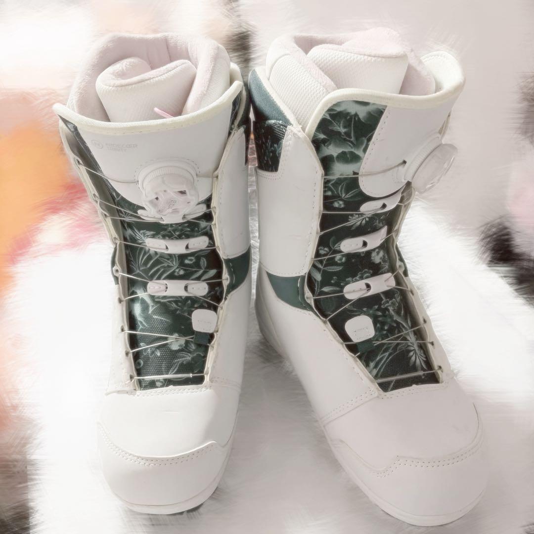 NIDECKER TRINITY ナイデッカー　スノーボードブーツ