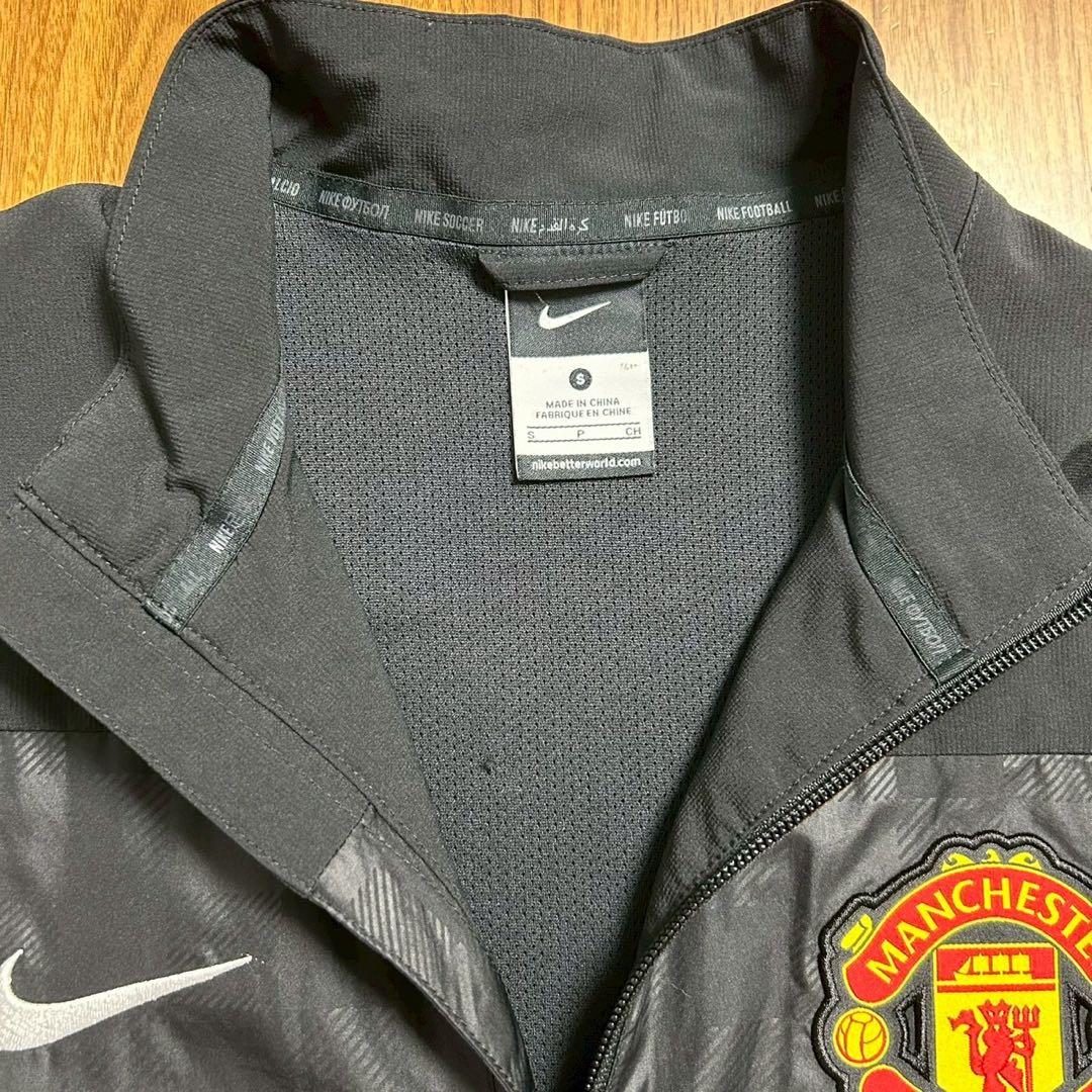 プロフ必読 NIKE マンチェスターユナイテッド アンセムジャケット