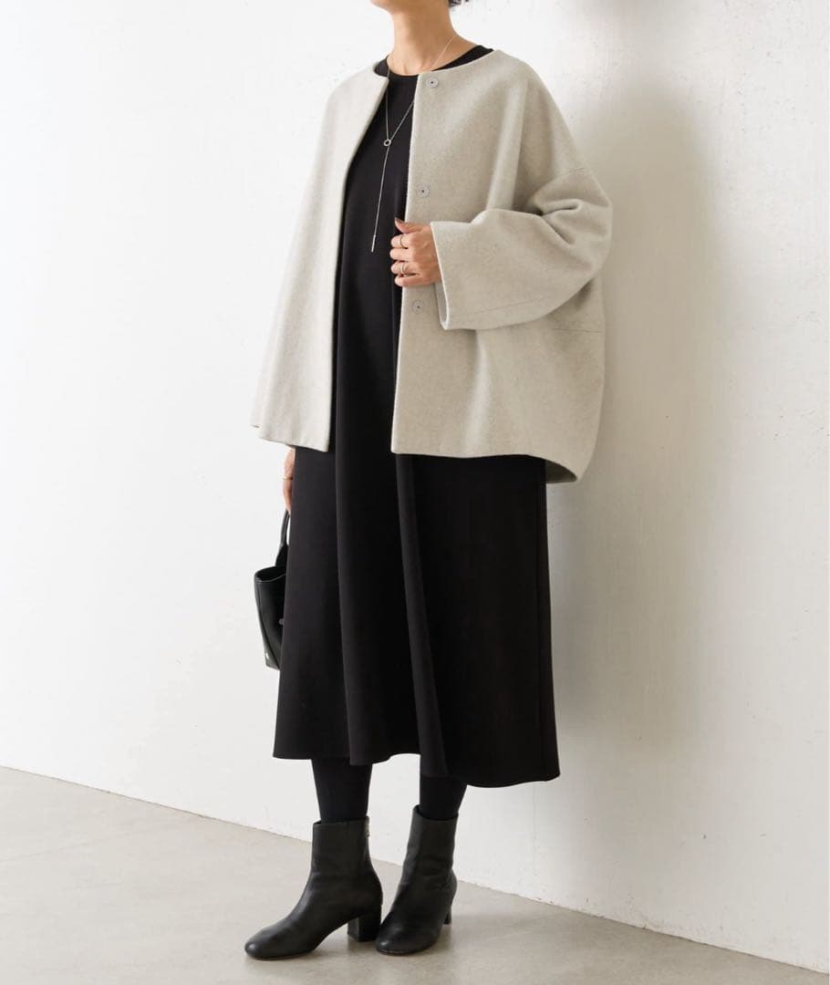 ビアズリー 後ろぷっくりウールショートコート　ライトグレー　0サイズ✤ 美品