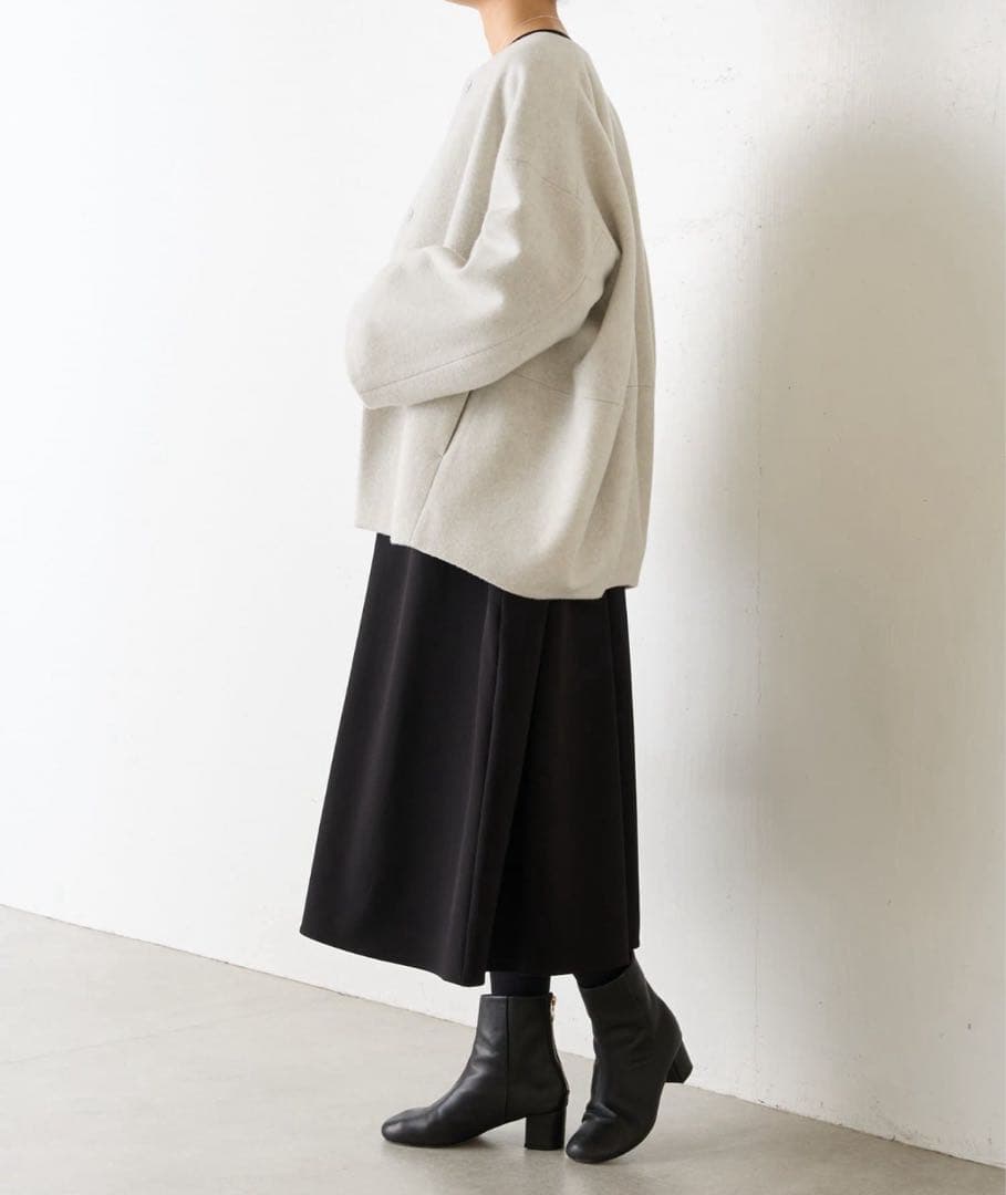 ビアズリー 後ろぷっくりウールショートコート　ライトグレー　0サイズ✤ 美品