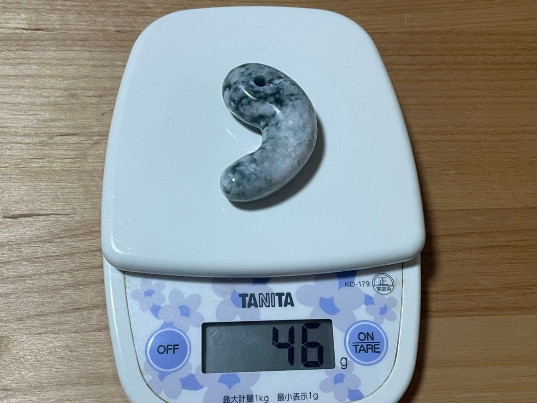 ⑥特大 糸魚川翡翠 勾玉 56mm 46g