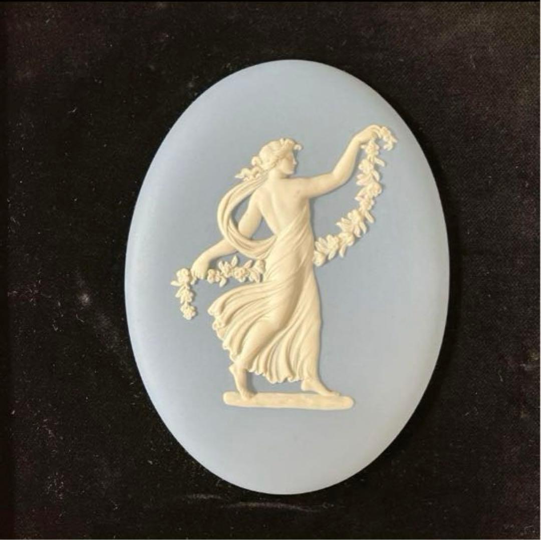 ウェッジウッド　ジャスパー　メダリオン陶板　ブローチ付き