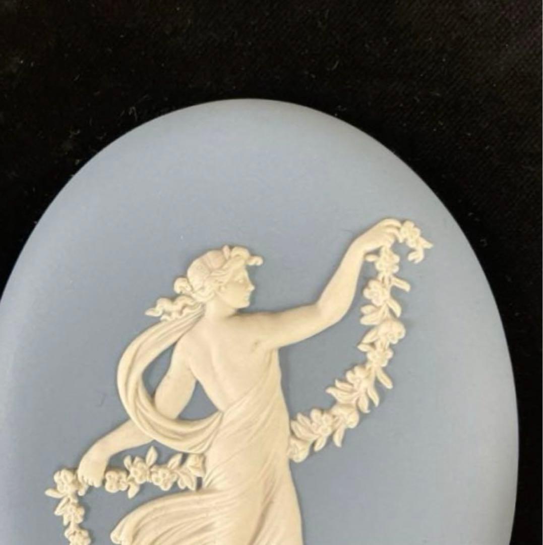 ウェッジウッド　ジャスパー　メダリオン陶板　ブローチ付き