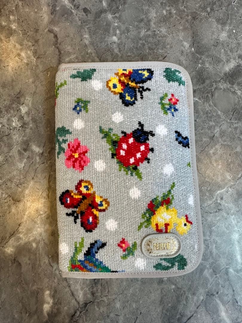 完売品♡FEILER♡ハイジ♡グレー♡マルチケース♡母子手帳ケース♡used美品