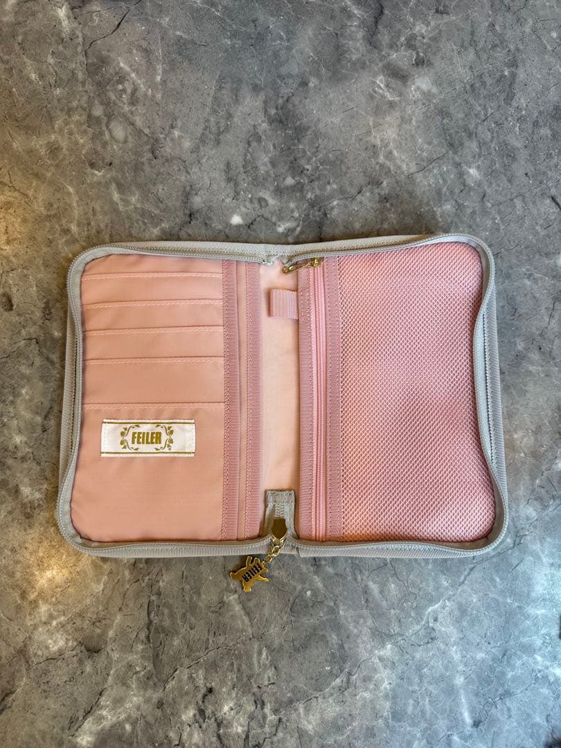 完売品♡FEILER♡ハイジ♡グレー♡マルチケース♡母子手帳ケース♡used美品