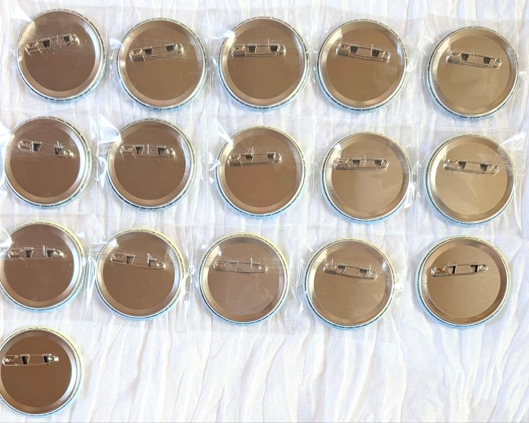 CrazyRaccoon CRフェス2025 缶バッジ mondo