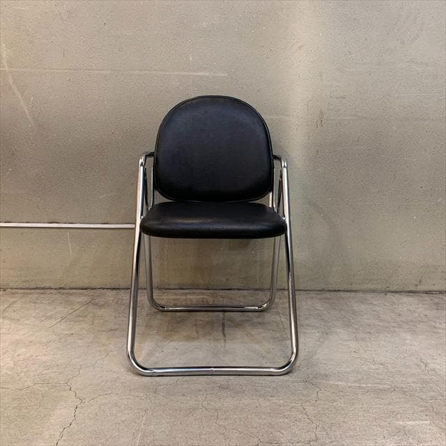 コクヨのフォールディングチェア①