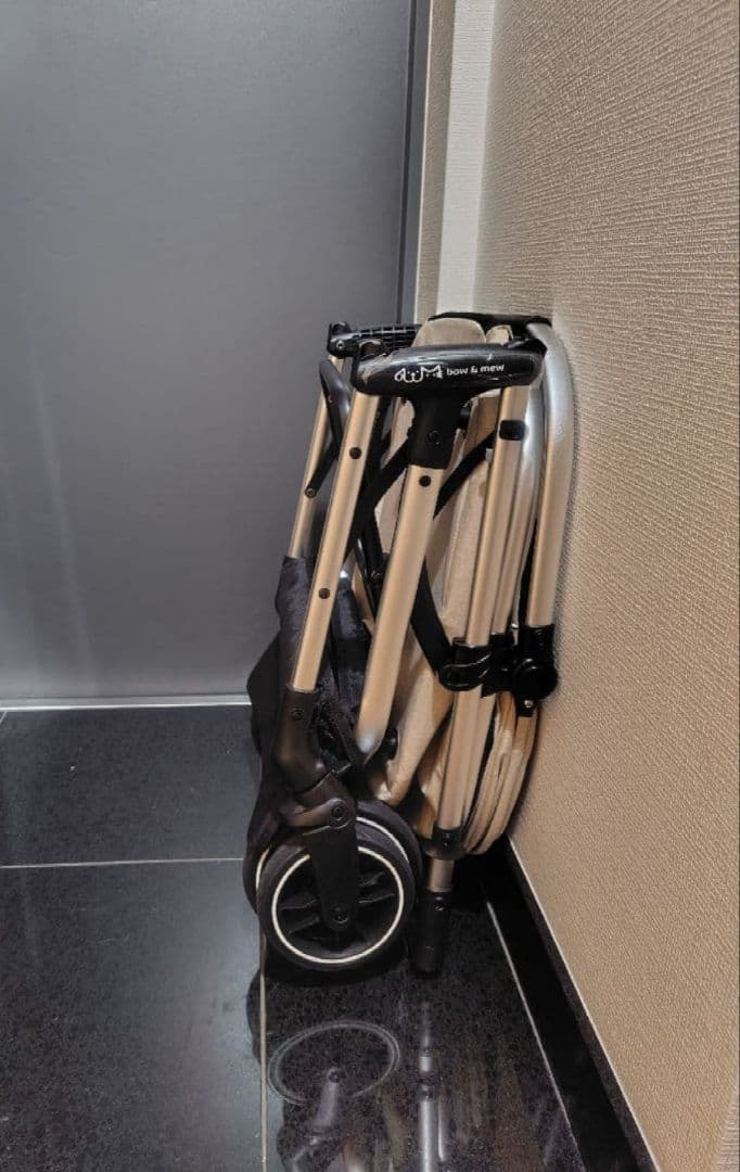 期間限定価格　bow＆mew　分離　自立　ペットカート　ベージュ　クッション付