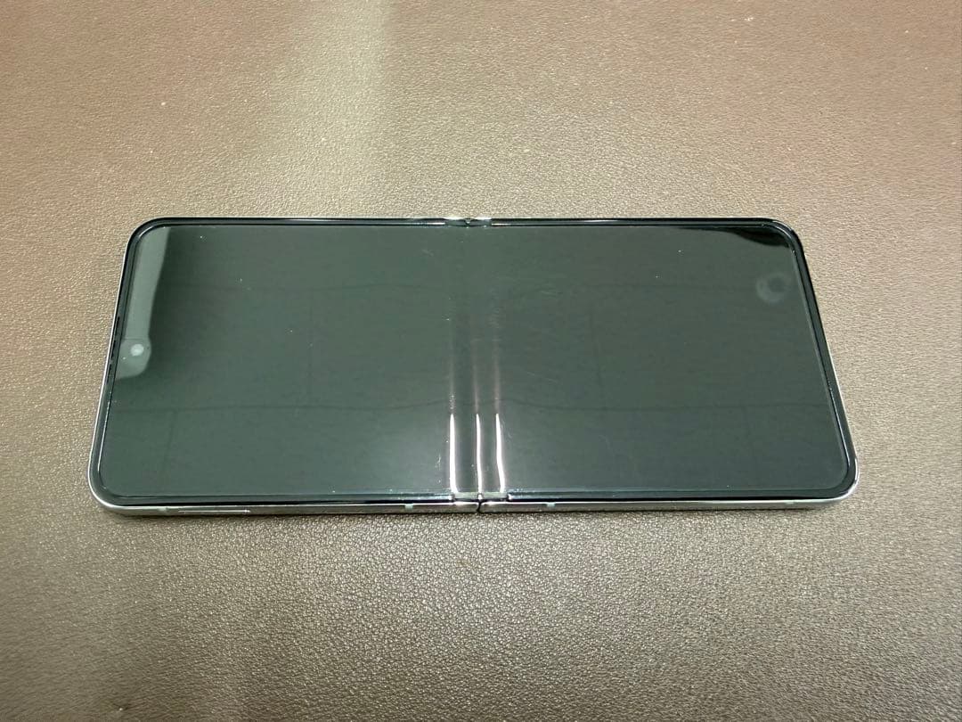 【美品】Samsung Galaxy Z Flip5 本体