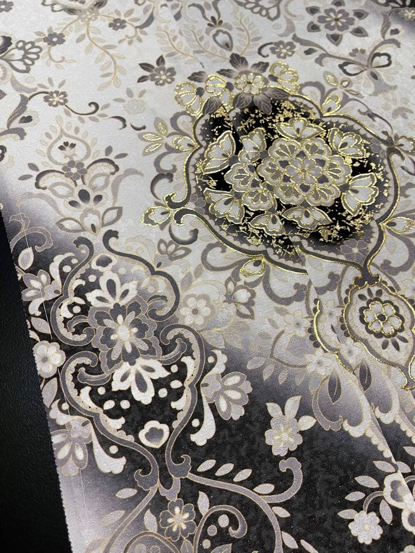 特選金彩訪問着【エキゾチック更紗唐花◆白×墨黒】銀通し煌めく紋意匠地