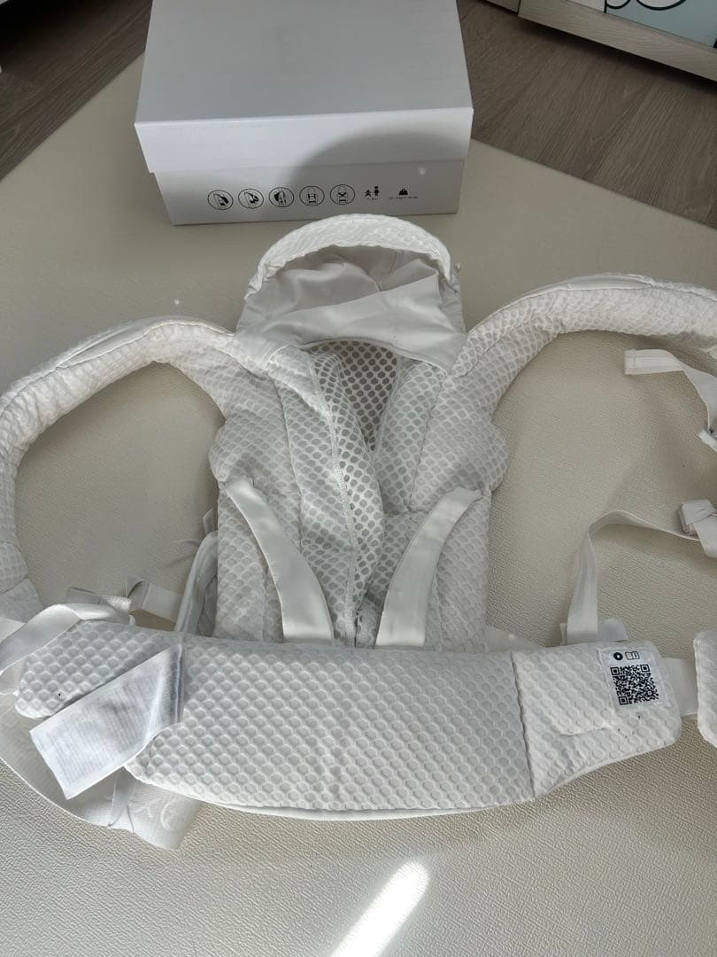 CYBEX ホワイト 抱っこ紐