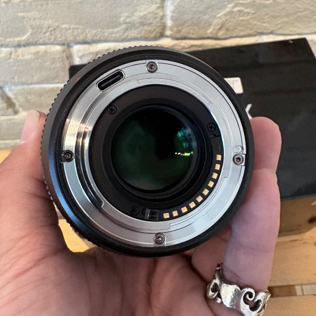 VILTROX AF 75mm F1.2 Xマウントレンズ