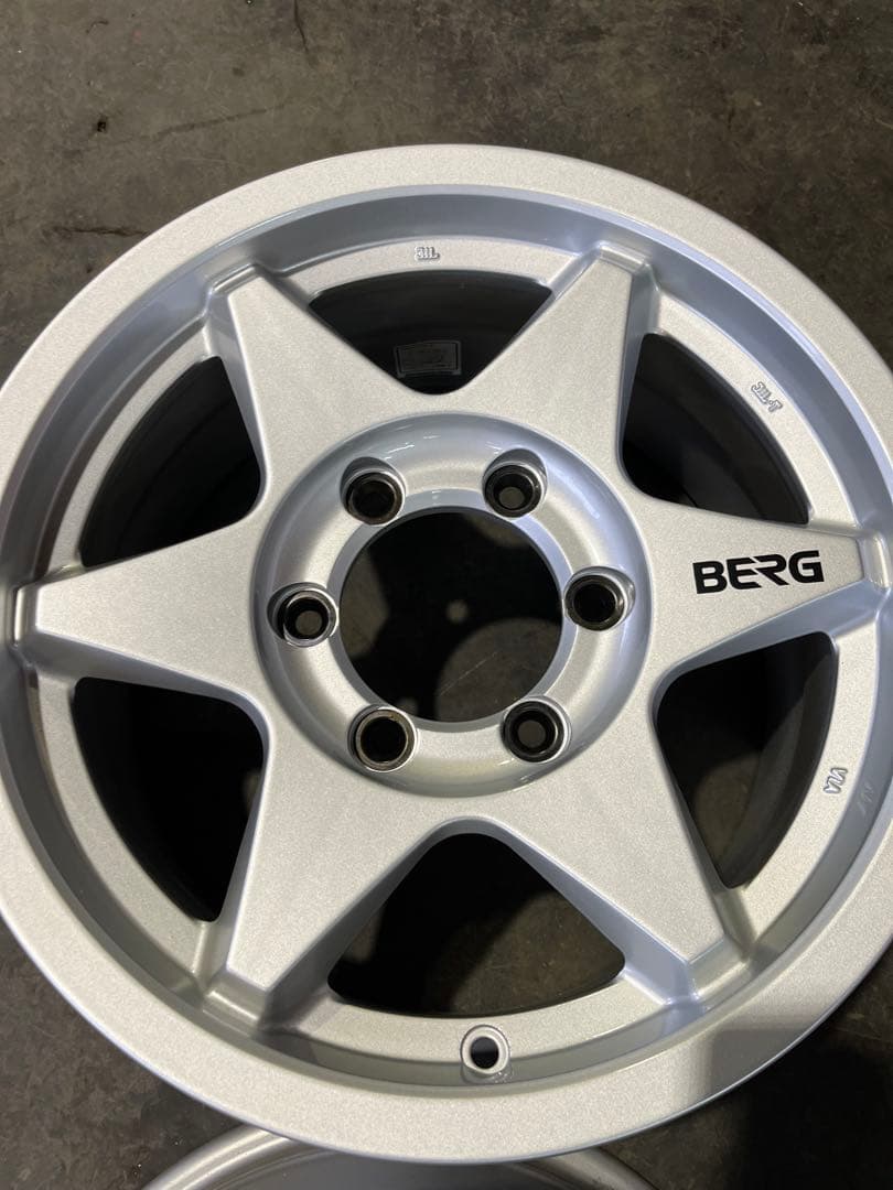 BRIDGESTONE BERG 16インチ 4枚
