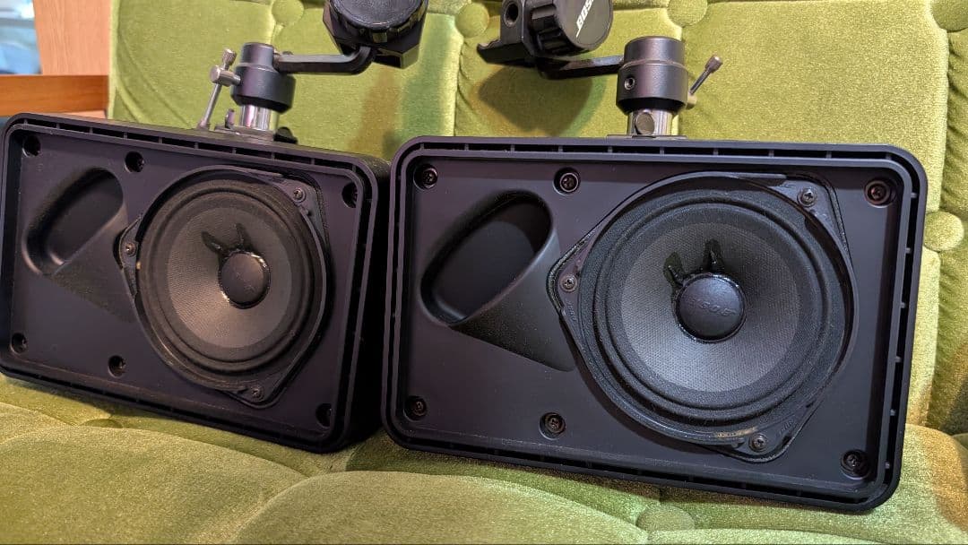 BOSE　スピーカー　クランプ付き　111AD