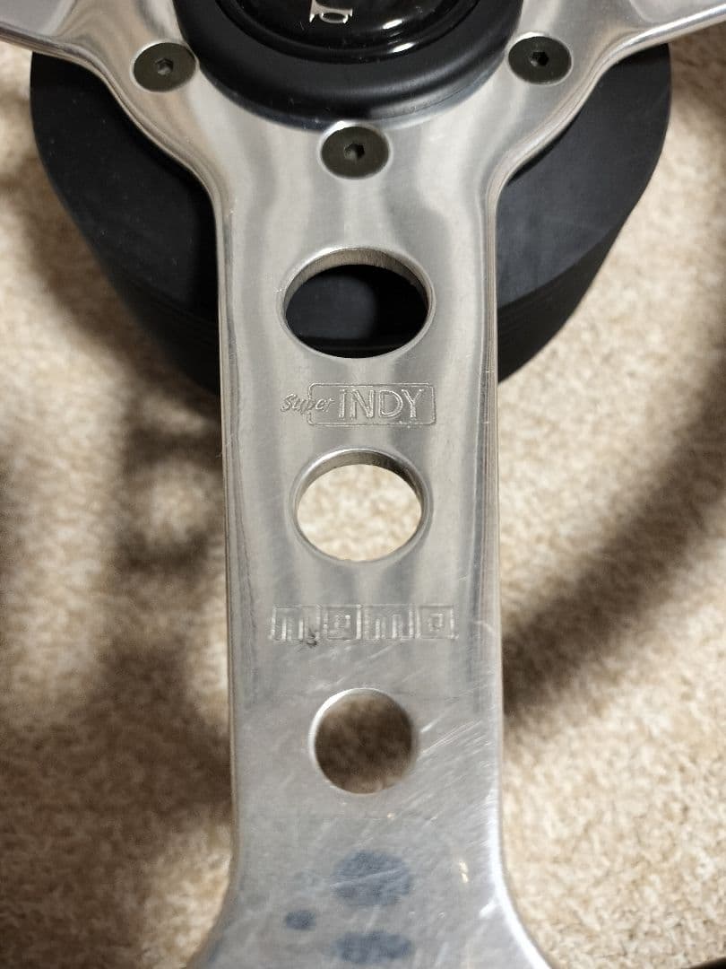 MOMO ウッド ステアリング INDY モモ　ITALY07-96ボス付き