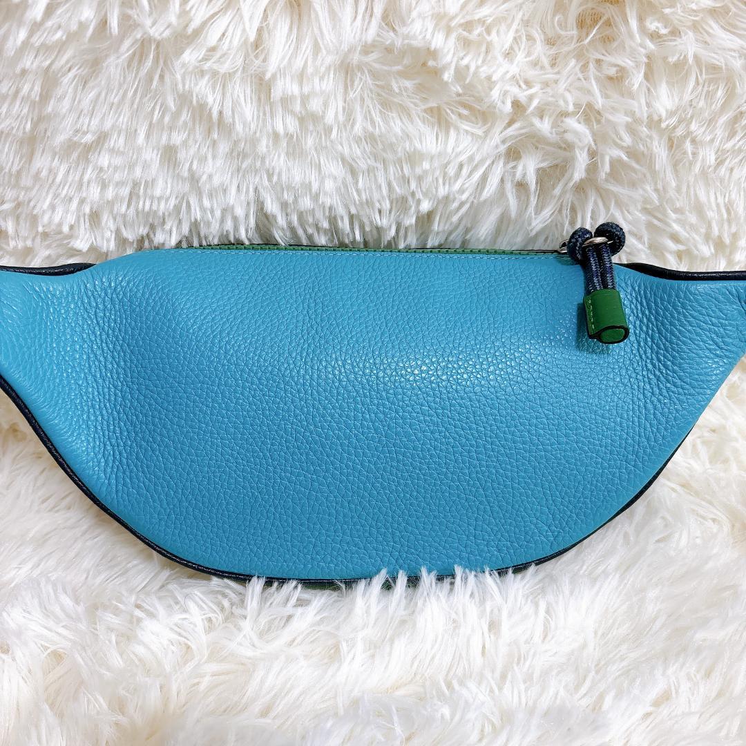 【極美品】コーチ COACH ボディバッグ ディズニーコラボ レザー