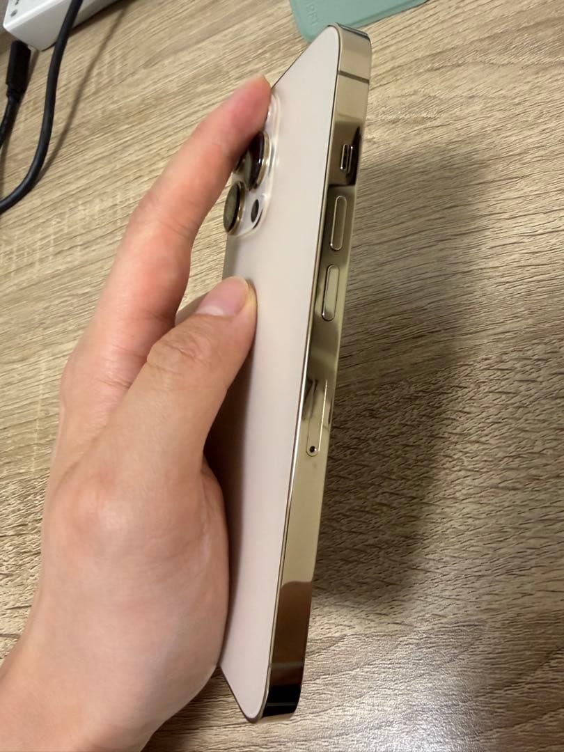 【値下げ】美品SIMフリーiPhone 13 Pro ゴールド 256G