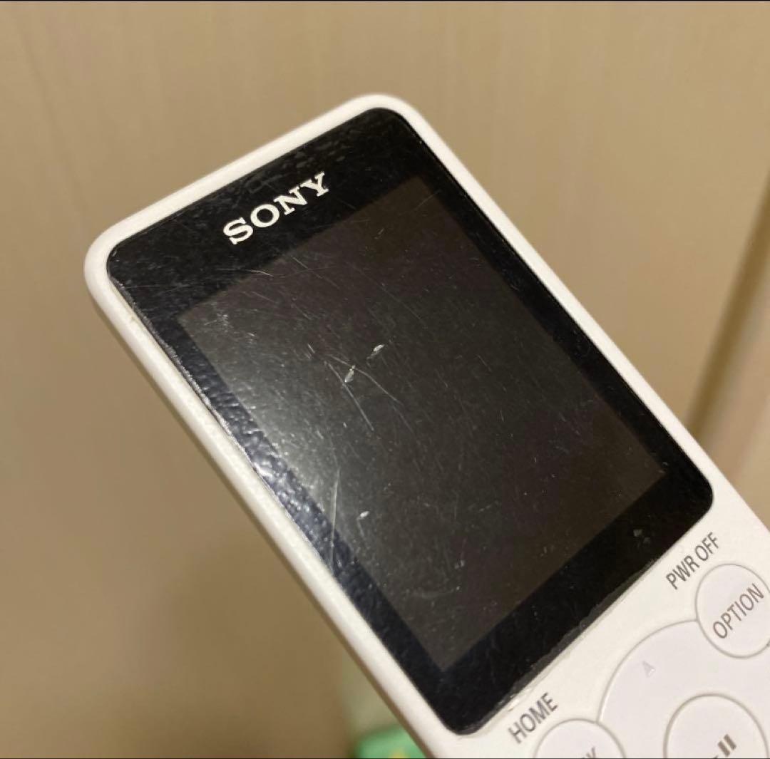 SONY ウォークマンホワイト スヌーピーコラボ　Bluetooth 対応