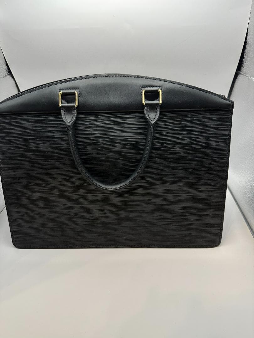 LOUIS VUITTON ✨　ルイヴィトン　エピ