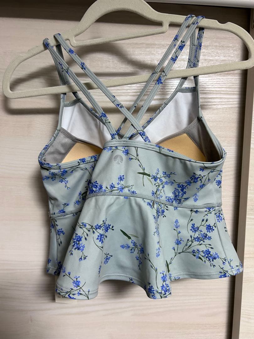 スカーラ　SUKALA フレアショートトップス