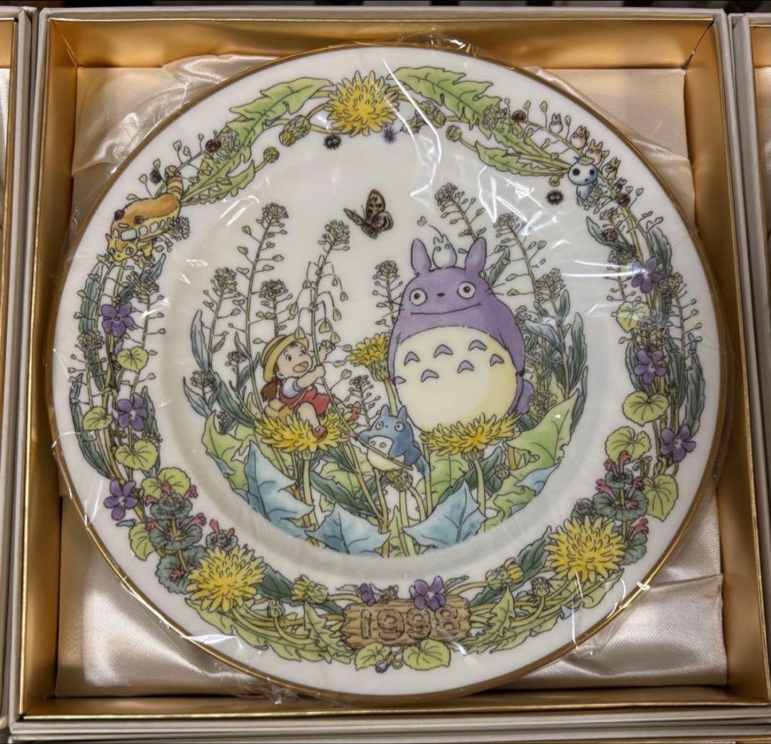 ⭐︎新品未使用⭐︎1997年〜2007年 となりのトトロ　イヤリープレート