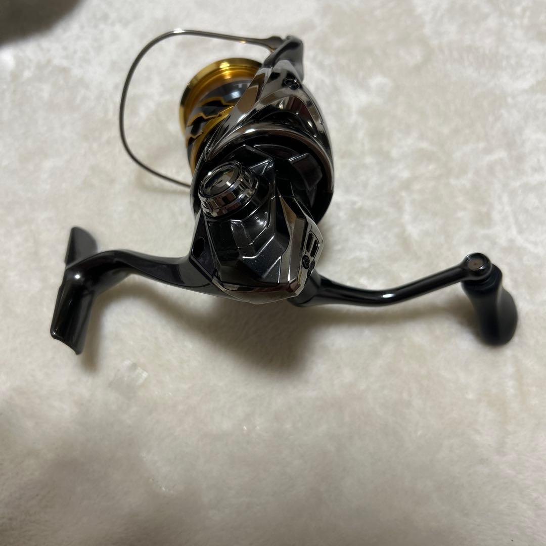 シマノ　19ツインパワー2500shg