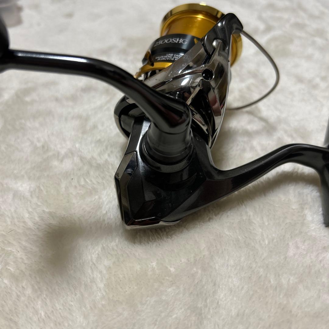 シマノ　19ツインパワー2500shg