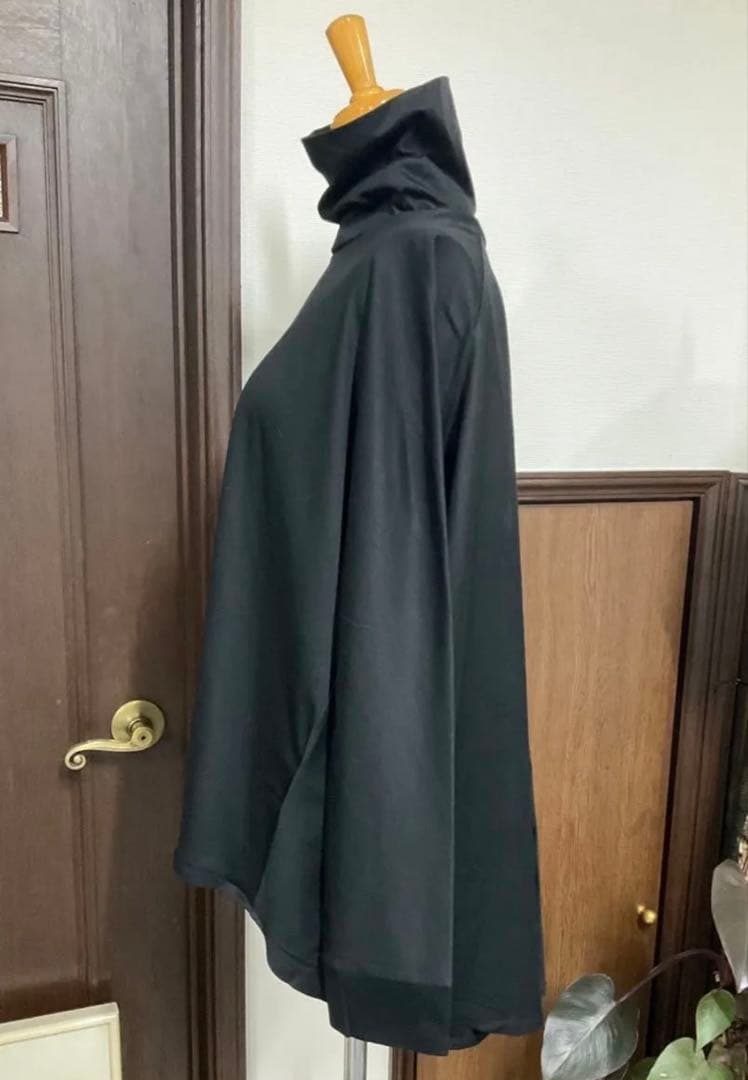 コクザビッグスモーク ELYSE FLAIR HIGH NECK TOP