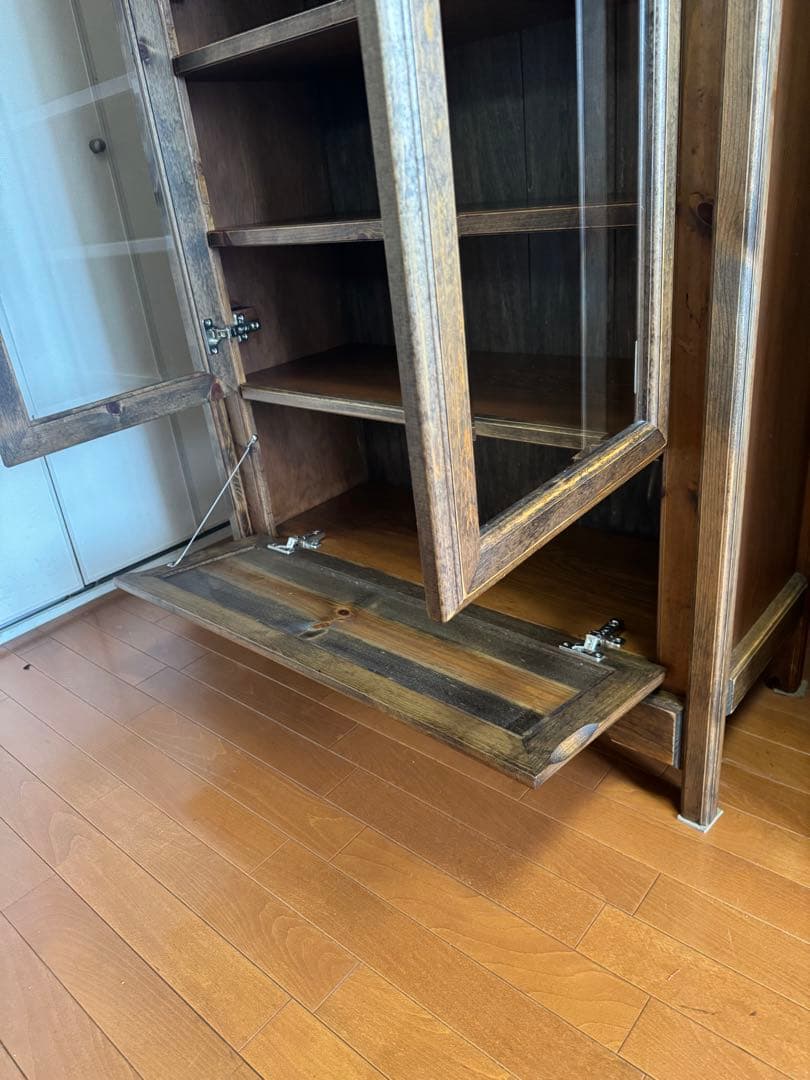 ☆アンティーク木製ブラウンキャビネット ガラス扉付き