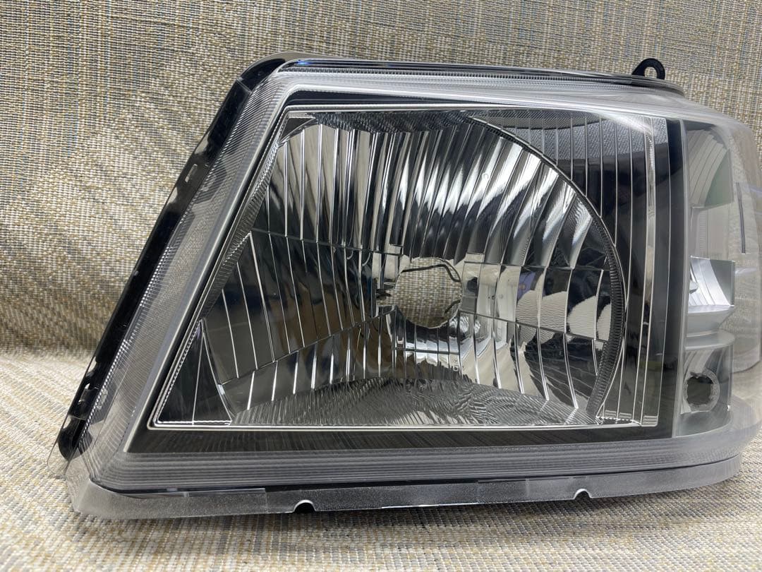 ハイゼット トラック S500P後期 ハロゲン 左STANLEY W6847