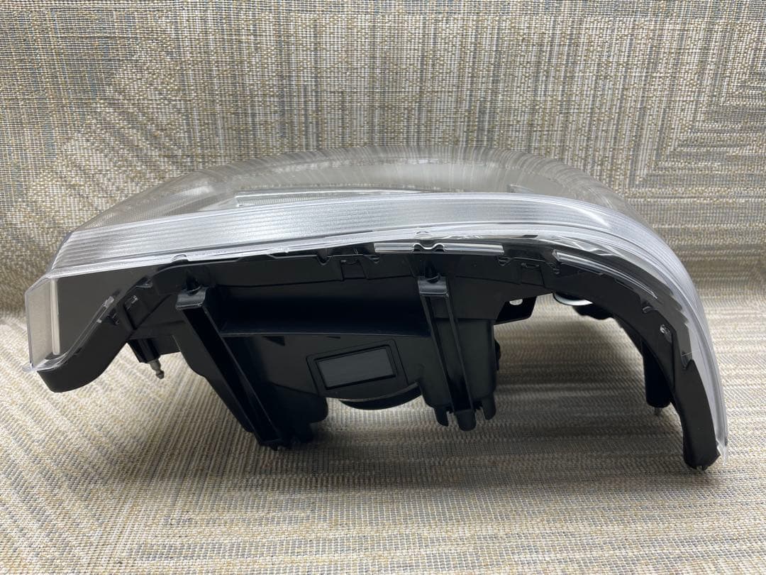 ハイゼット トラック S500P後期 ハロゲン 左STANLEY W6847