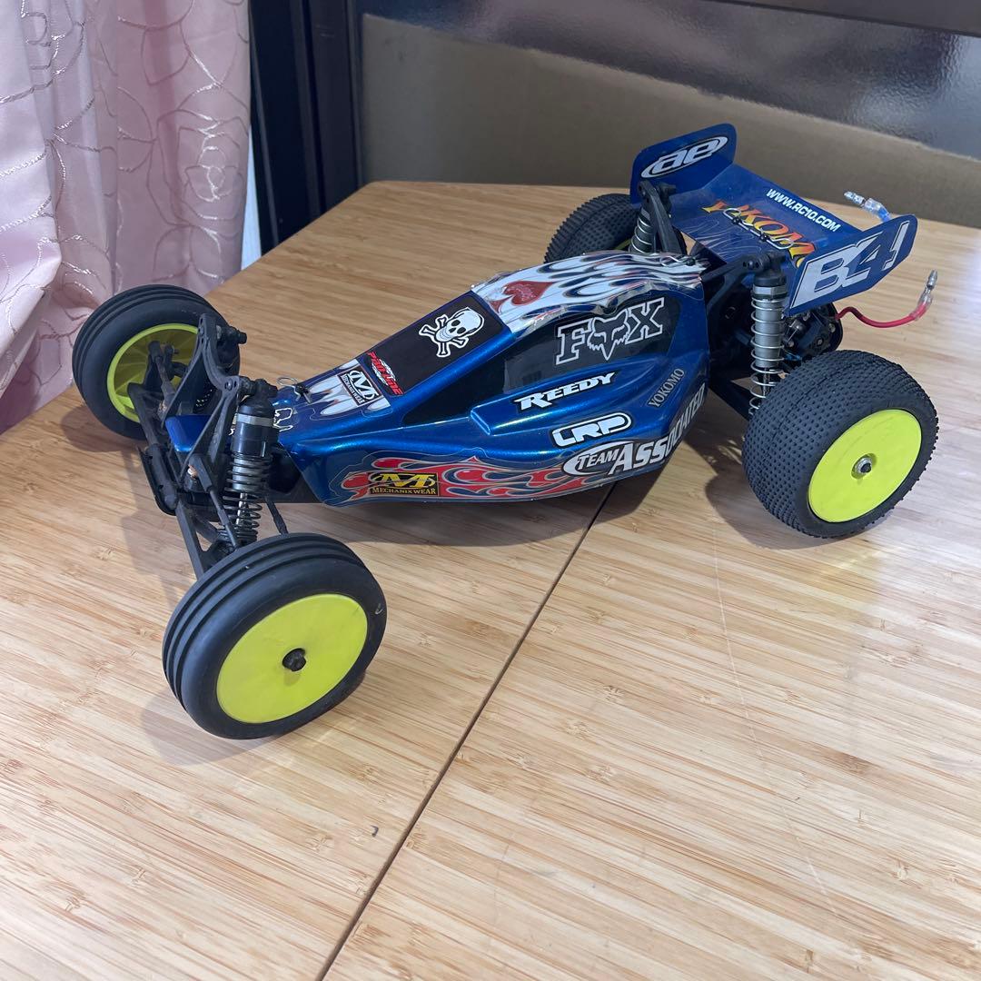 TEAM ASSOCIATED B4 1/10 バギーキット