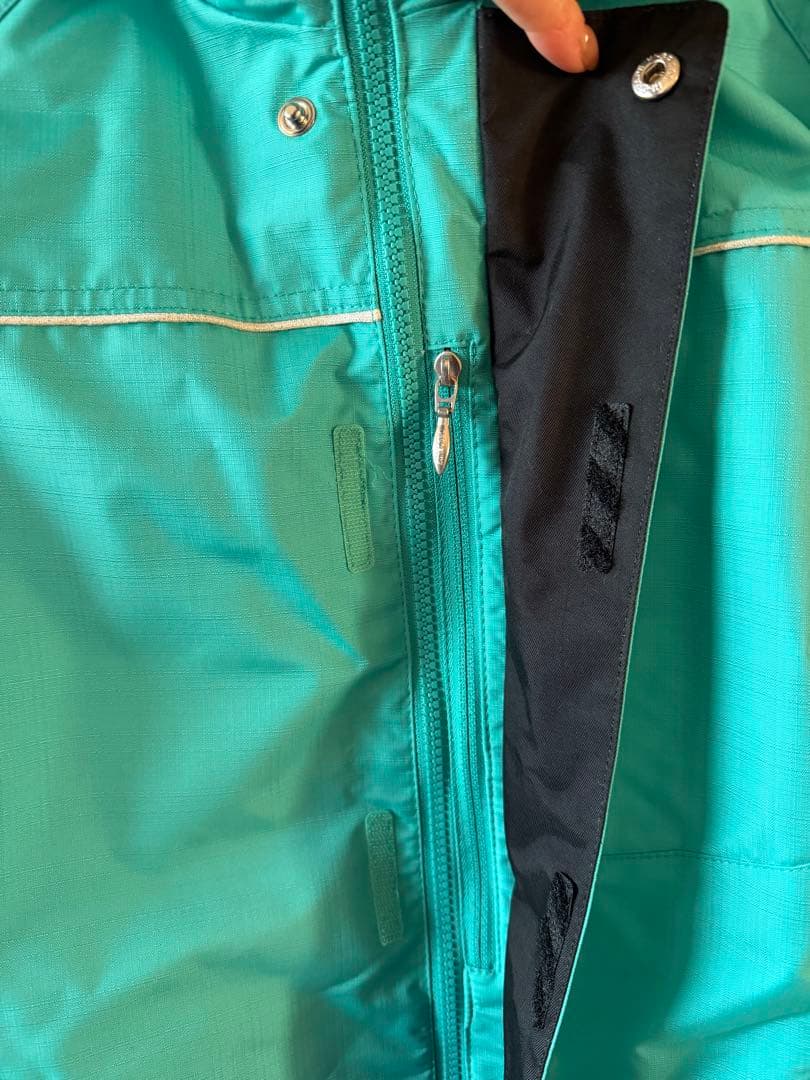 超美品☆デサント☆ターコイズ スキーウェア フード付き