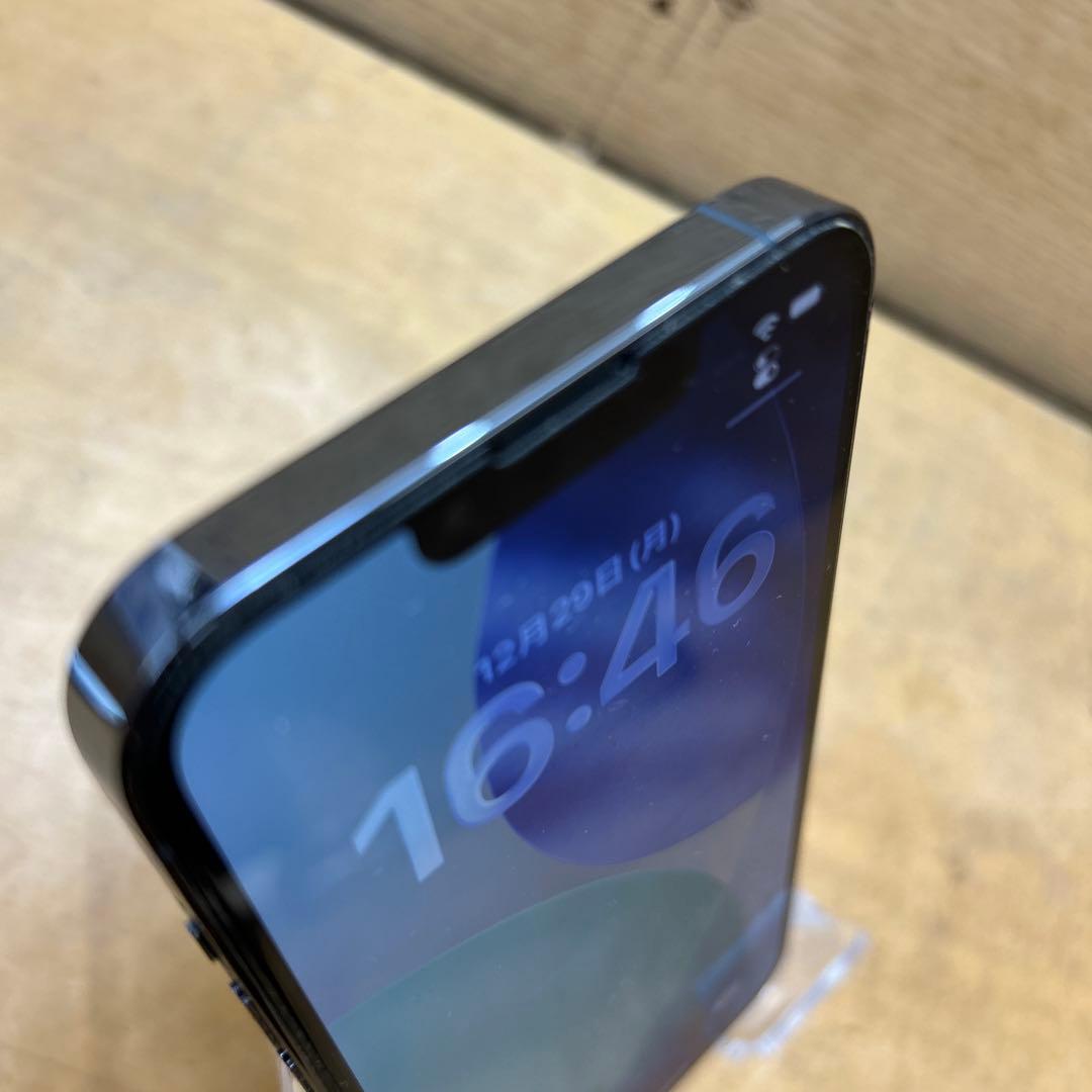 iPhone13 pro SIMフリー 128GB 美品 シルバ 箱付属品ケース